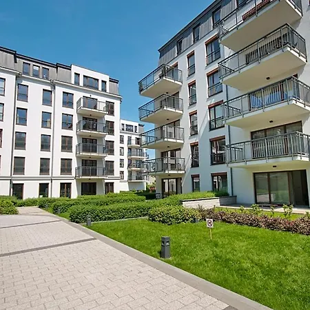 Spacious Oldtown Yacht Marina Apartment